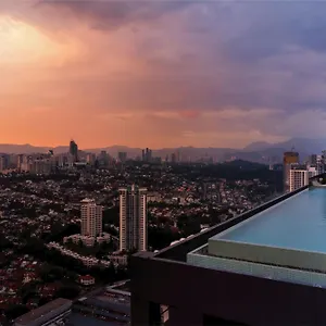 4* Апарт-отель Viia Residences Kuala Lumpur, Five Senses